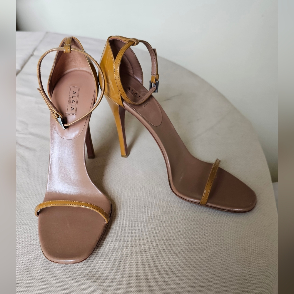 ALAÏA - Patent Leather Stiletto Sandal - NEVER WORN - Picture 11 of 11